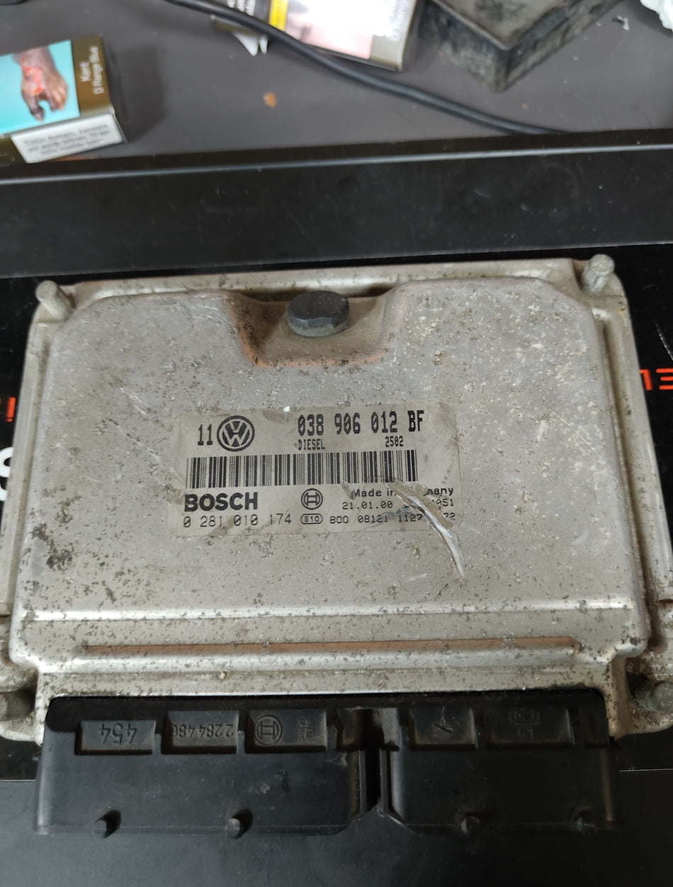 038 906 012 BF Bosch EDC15 Volkswagen Dizel Motor Beyni ECU Çıkma