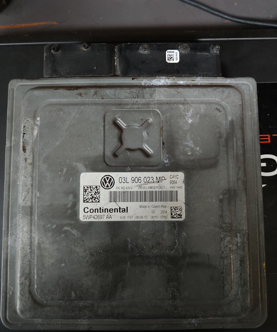 03L 906 023 MP Simos PCR2.1       03L 907 425 C 5WP42697 AA