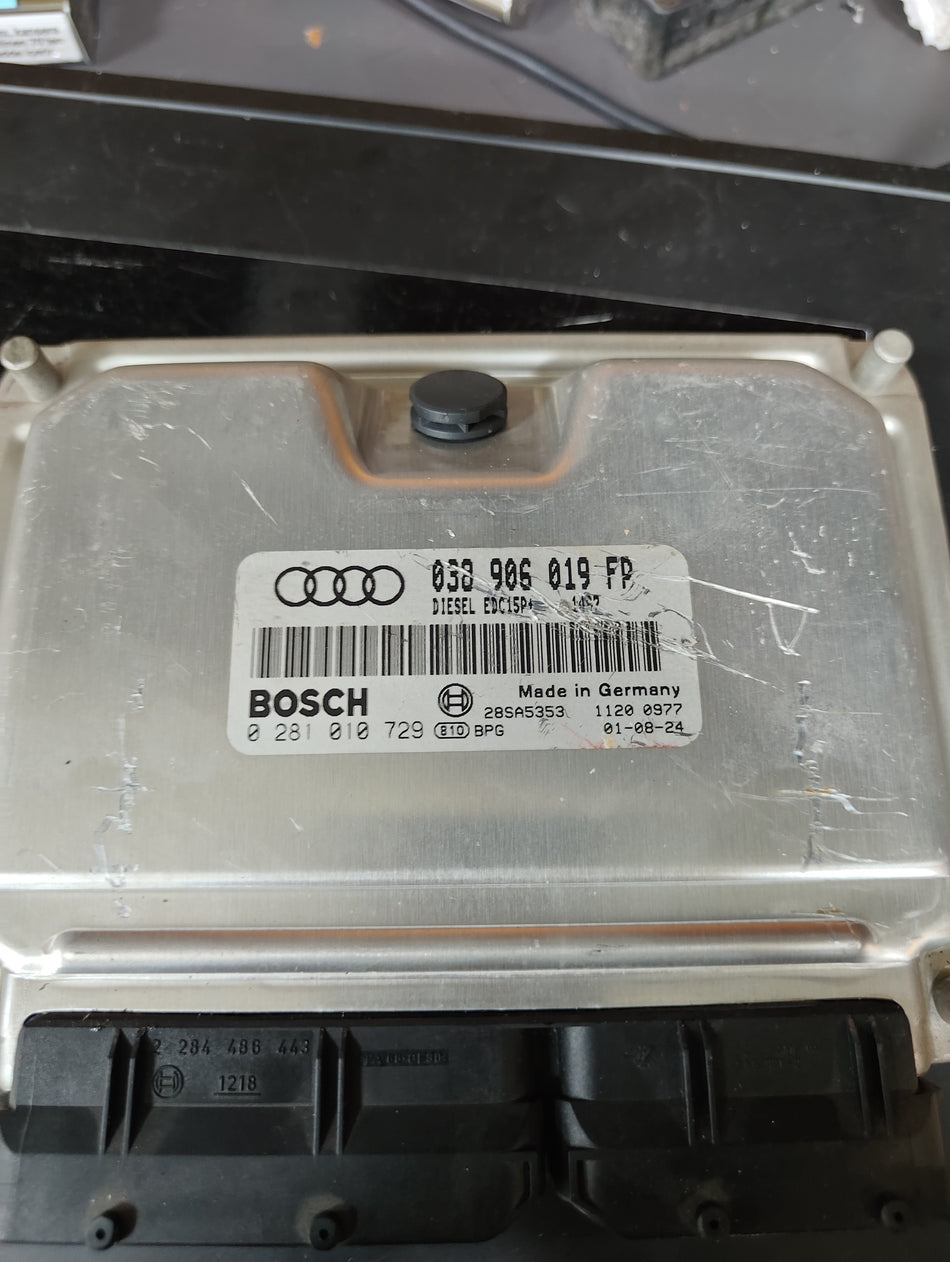 038 906 019 EP Bosch EDC15P Audi Dizel Motor Beyni ECU 0281010729