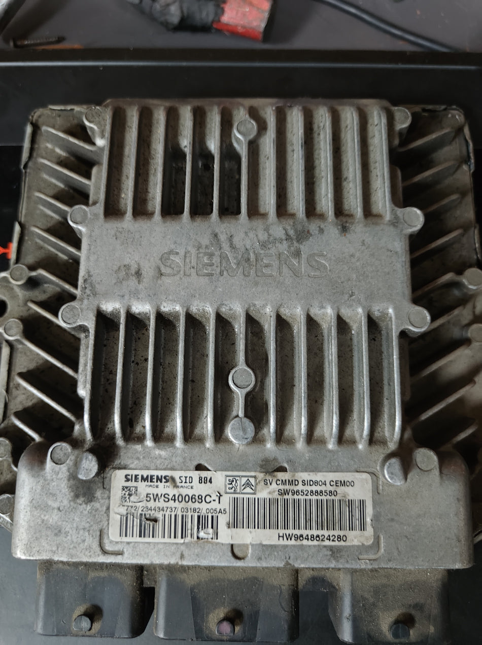 Siemens SID804 5WS40068C-T Motor Beyni ECU Citroen Peugeot Sıfır Çıkma Test Edilmiş